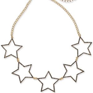 Gold star necklace NWT